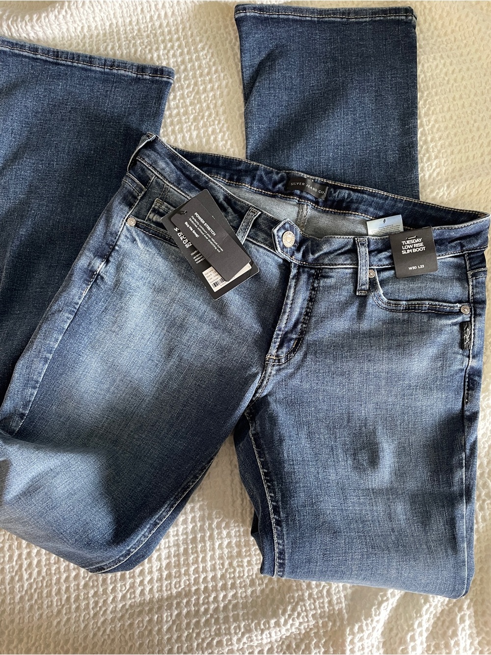 New!!! Silver Jeans Co. Classic Women's Blue Denim Jeans - Slim Boot